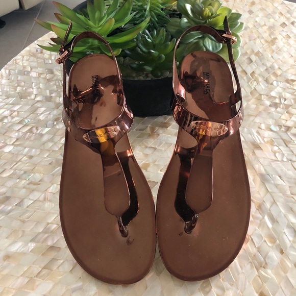 Michael Kors Sandle - Picture 2 of 4